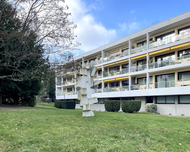 Résidence de l'Abbaye (1958), Meudon. Architecte : Jean Ginsberg. 2023 © Yasmine Tandjaoui / CAUE92.