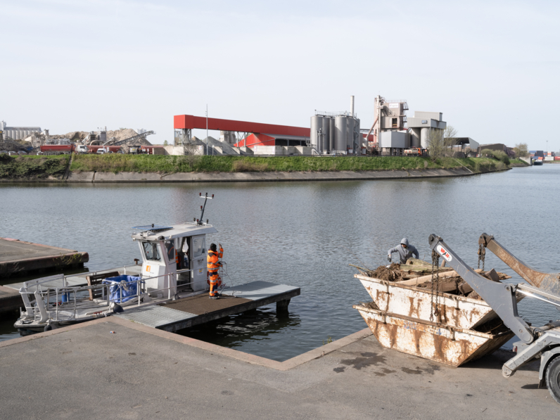 Port de Gennevilliers. Chenal d'entrée ouest. Photographie : Bertrand Stofleth.