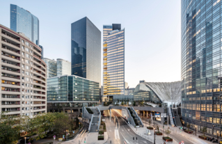 Tour Trinity, Paris La Défense. Cro&Co Architecture © Luc Boegly.